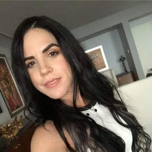 Meet your Posher, Dayana